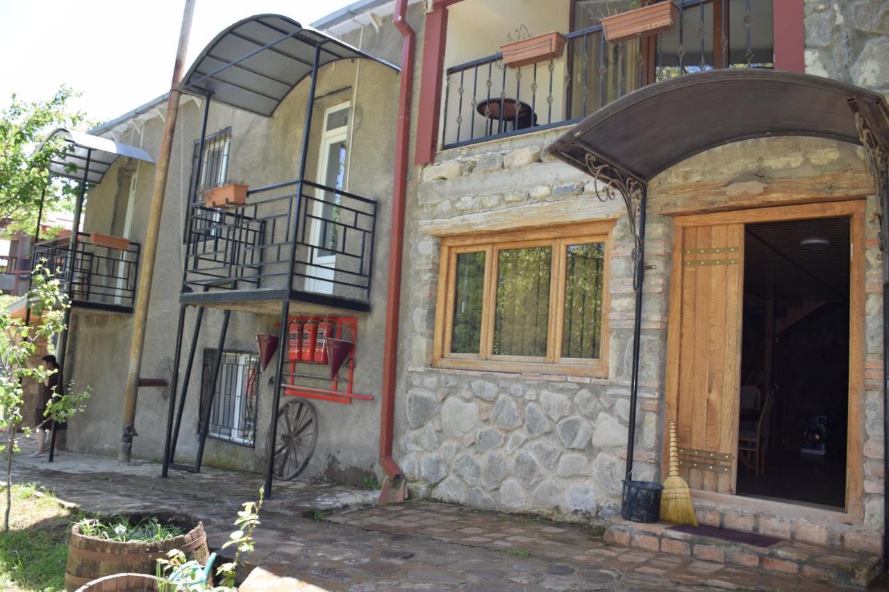 Guest House Ilto Akhmeta 外观 照片