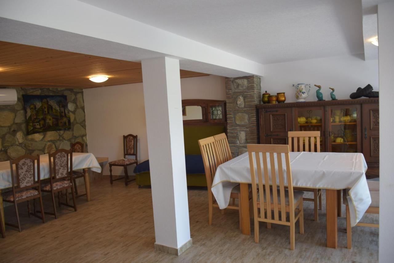 Guest House Ilto Akhmeta 外观 照片